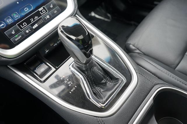 Photo of 2022 Autumn Green Metallic Subaru Outback
