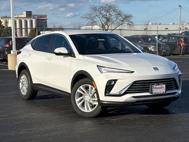 Photo of 2025 Summit White Buick Envista