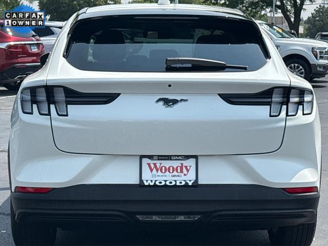 Photo of 2022 White Metallic Ford Mustang Mach-E