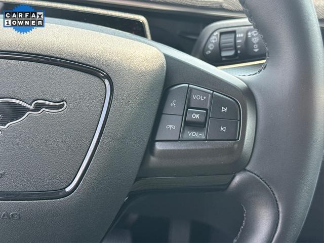 Photo of 2022 White Metallic Ford Mustang Mach-E