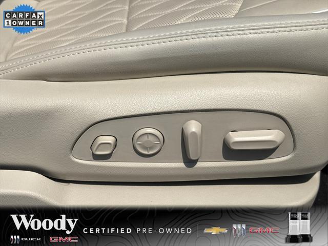 Photo of 2023 White Frost Tricoat Buick Enclave