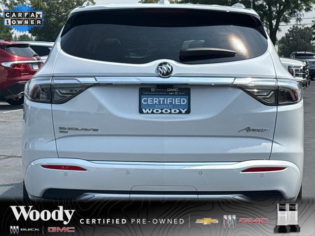 Photo of 2023 White Frost Tricoat Buick Enclave