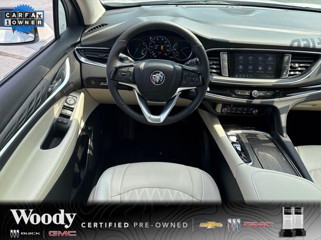 Photo of 2023 White Frost Tricoat Buick Enclave