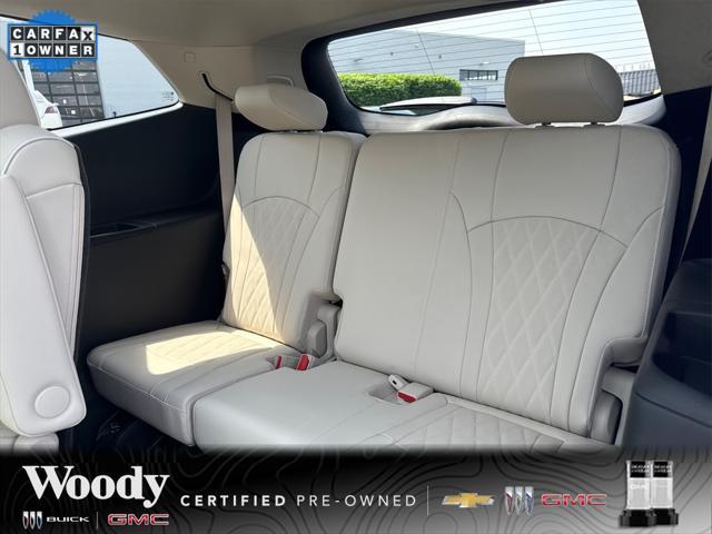 Photo of 2023 White Frost Tricoat Buick Enclave
