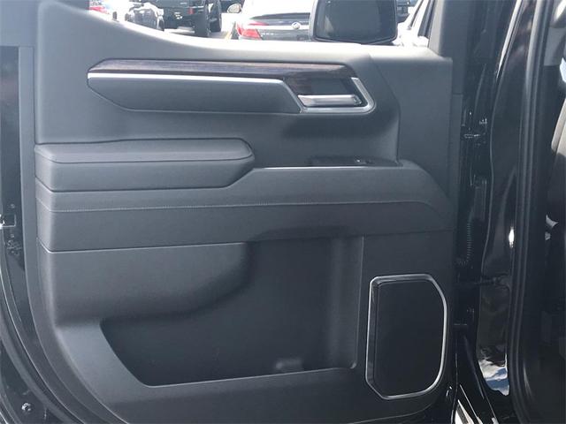Photo of 2026 Onyx Black GMC Sierra 1500