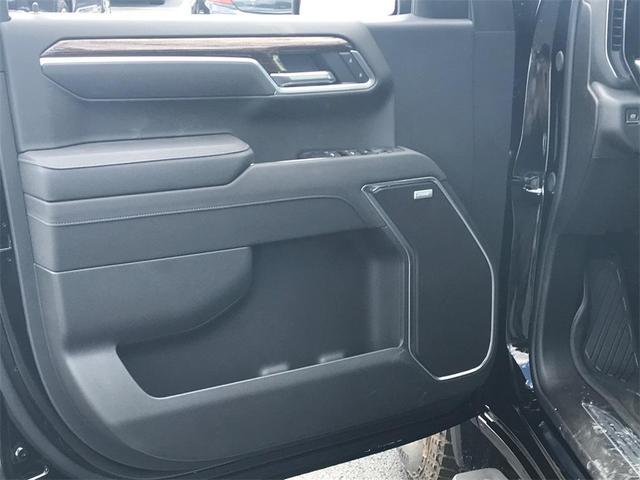 Photo of 2026 Onyx Black GMC Sierra 1500