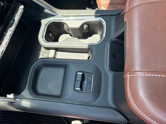 Photo of 2024 Onyx Black GMC Sierra 2500