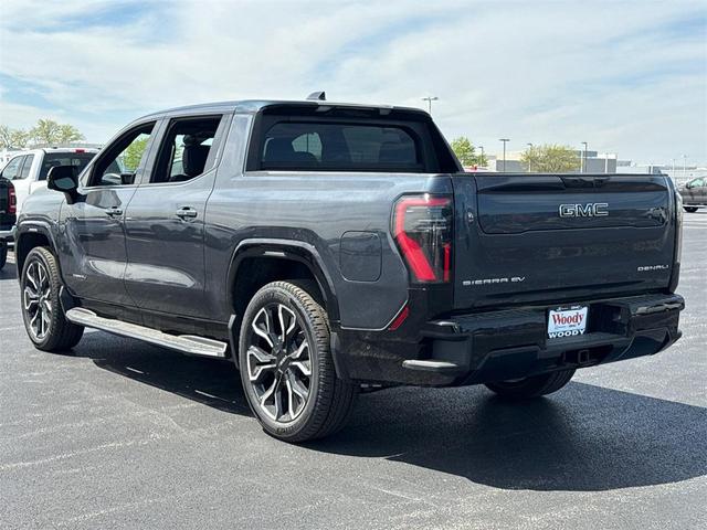 Photo of 2025 Deep Ocean Metallic GMC Sierra EV