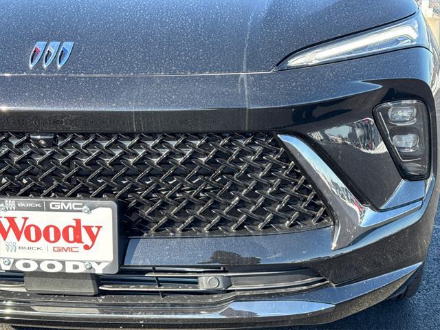 Photo of 2025 Ebony Twilight Metallic Buick Envision