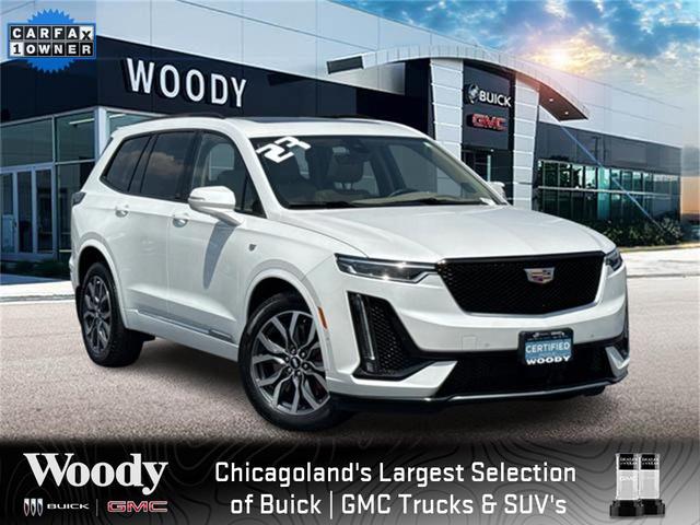 Photo of 2023 Crystal White Tricoat Cadillac XT6