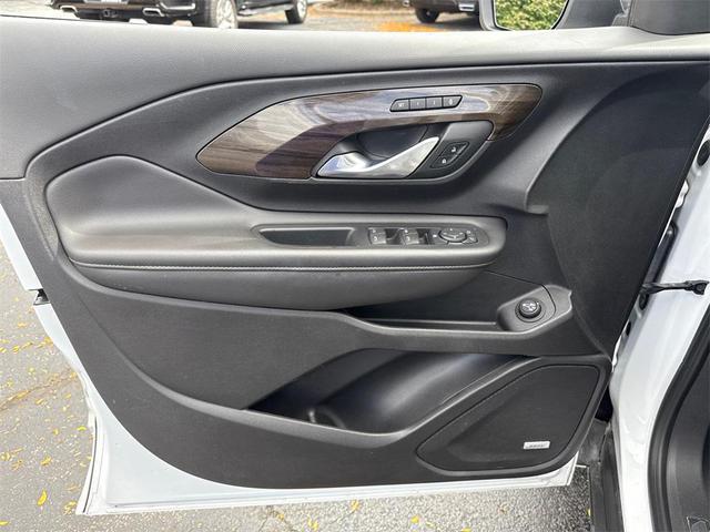 Photo of 2019 Summit White GMC Terrain
