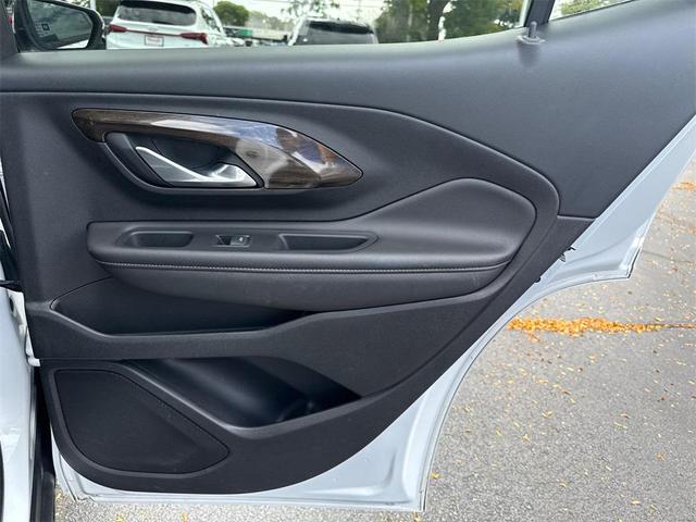 Photo of 2019 Summit White GMC Terrain