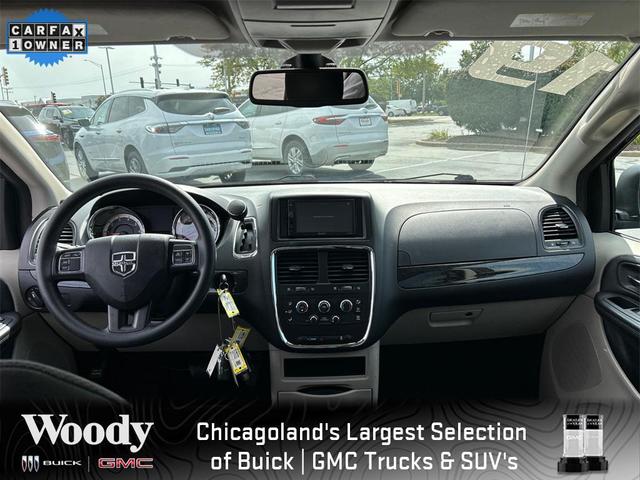 Photo of 2019 Octane Red Pearlcoat Dodge Grand Caravan