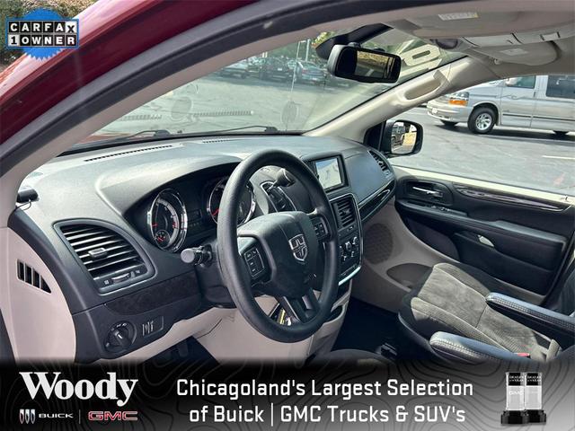 Photo of 2019 Octane Red Pearlcoat Dodge Grand Caravan