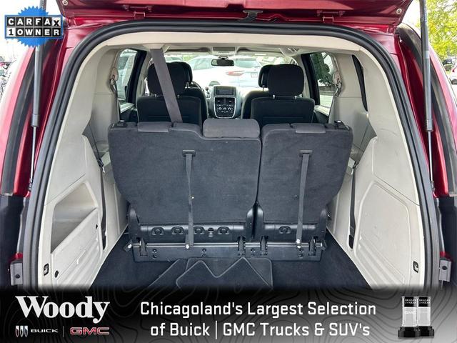 Photo of 2019 Octane Red Pearlcoat Dodge Grand Caravan