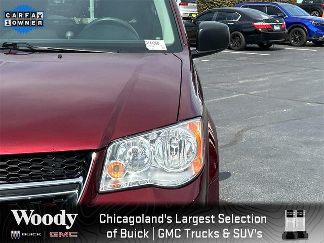 Photo of 2019 Octane Red Pearlcoat Dodge Grand Caravan