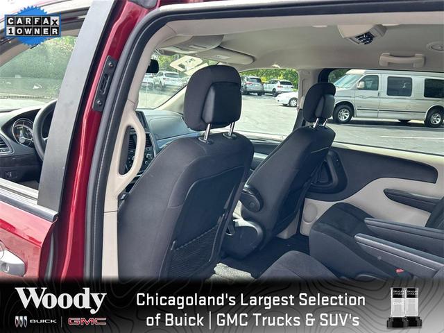 Photo of 2019 Octane Red Pearlcoat Dodge Grand Caravan