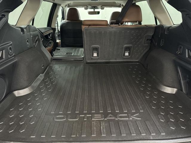 Photo of 2020 Crystal Black Silica Subaru Outback
