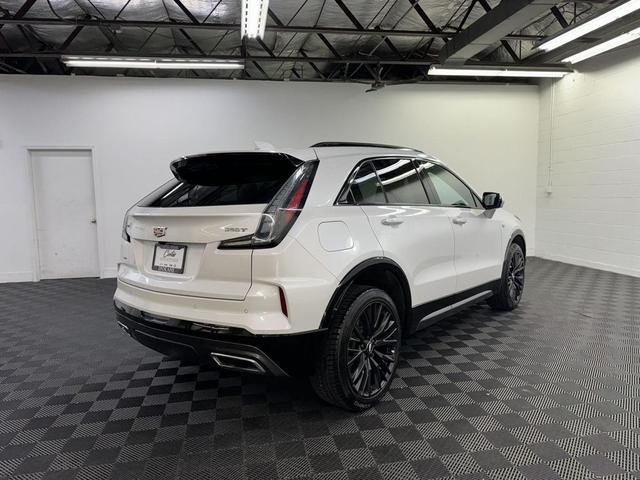 Photo of 2024 Crystal White Tricoat Cadillac XT4