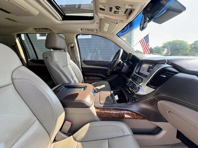 Photo of 2016 Summit White Chevrolet Suburban