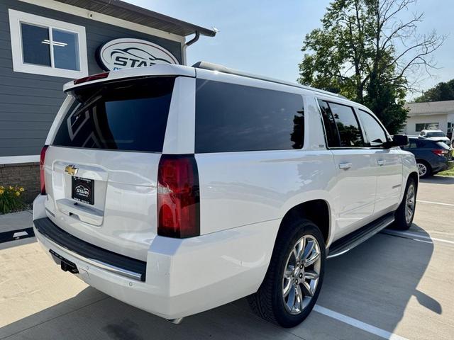 Photo of 2016 Summit White Chevrolet Suburban