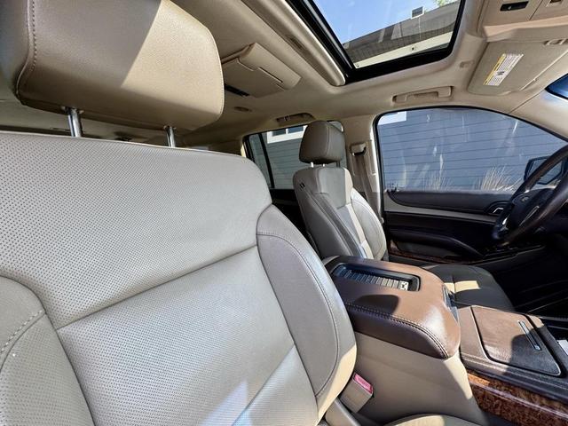 Photo of 2016 Summit White Chevrolet Suburban