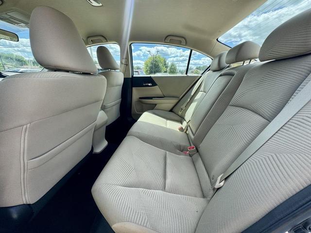 Photo of 2016 White Orchid Pearl Honda Accord
