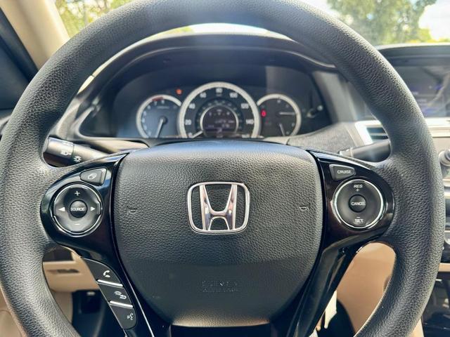 Photo of 2016 White Orchid Pearl Honda Accord