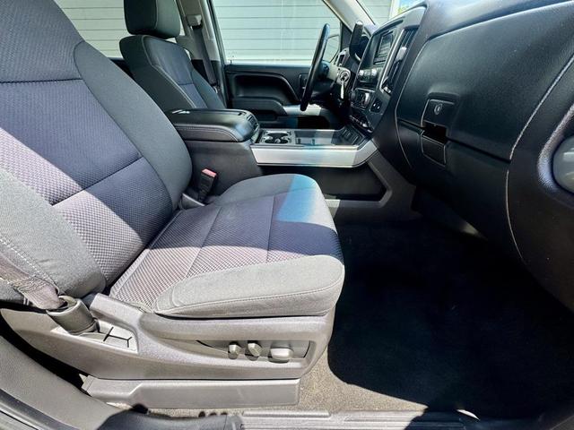 Photo of 2015 Black Chevrolet Silverado 1500