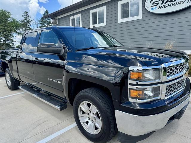 Photo of 2015 Black Chevrolet Silverado 1500