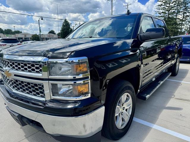 Photo of 2015 Black Chevrolet Silverado 1500