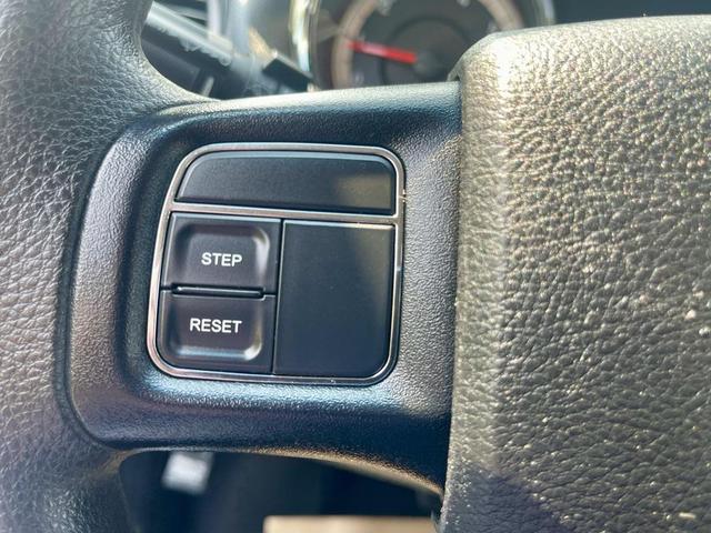 Photo of 2015 Cashmere/Sandstone Pearlcoat Dodge Grand Caravan