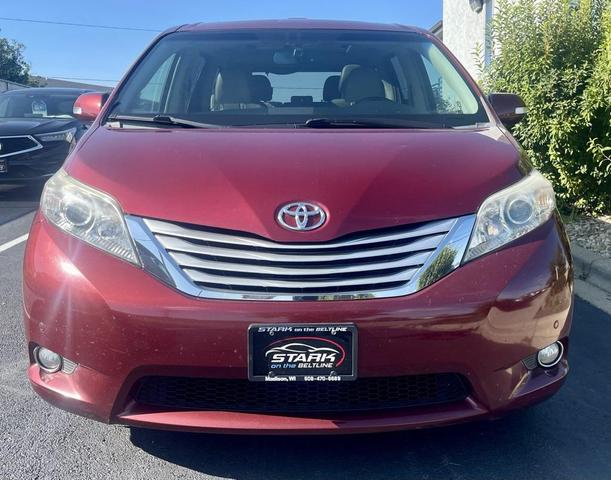 Photo of 2013 Salsa Red Pearl Toyota Sienna