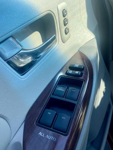 Photo of 2013 Salsa Red Pearl Toyota Sienna