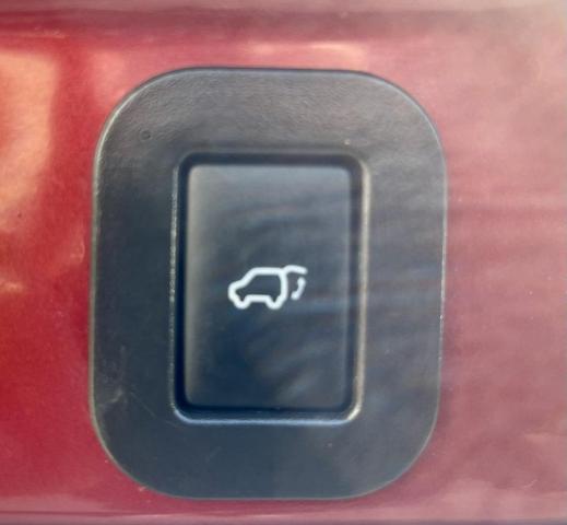 Photo of 2013 Salsa Red Pearl Toyota Sienna
