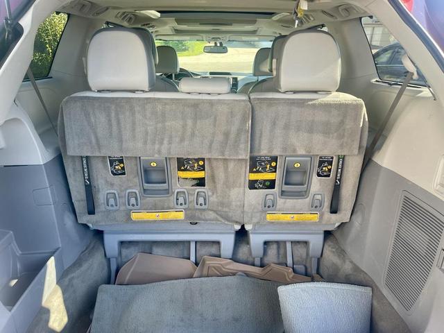 Photo of 2013 Salsa Red Pearl Toyota Sienna