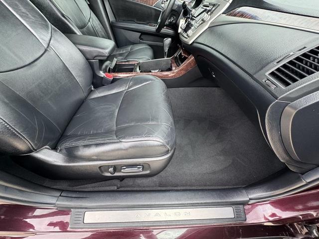 Photo of 2012 Sizzling Crimson Mica Toyota Avalon
