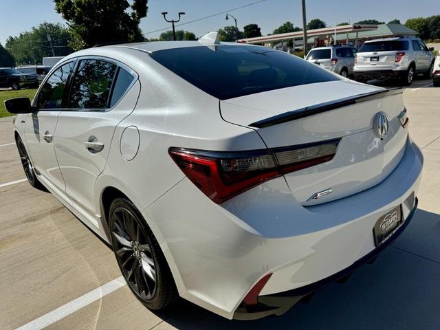 Photo of 2019 Platinum White Pearl Acura ILX