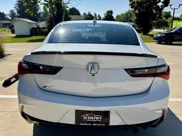 Photo of 2019 Platinum White Pearl Acura ILX