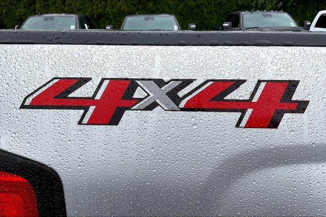 Photo of 2018 Silver Ice Metallic Chevrolet Silverado 2500