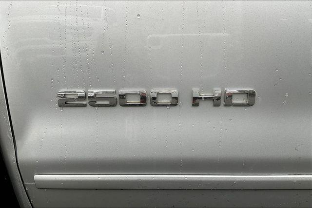 Photo of 2018 Silver Ice Metallic Chevrolet Silverado 2500