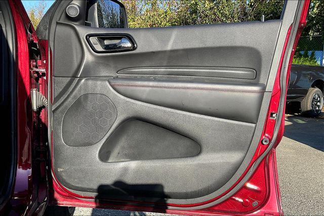 Photo of 2024 Octane Red Pearlcoat Dodge Durango