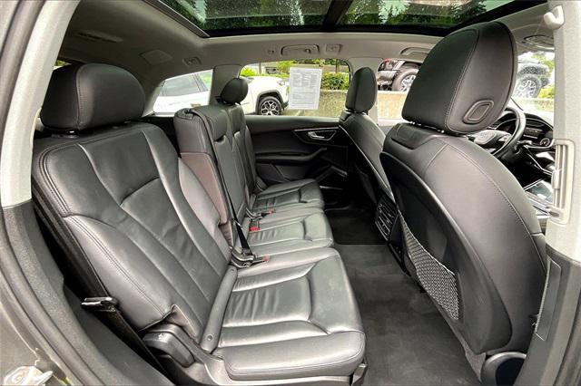 Photo of 2022 Samurai Gray Metallic Audi Q7