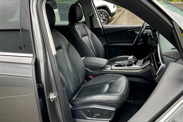 Photo of 2022 Samurai Gray Metallic Audi Q7