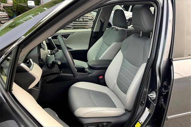Photo of 2024 Magnetic Gray Metallic Toyota RAV4 Hybrid