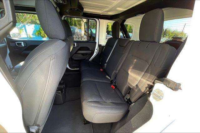 Photo of 2023 Bright White Jeep Wrangler