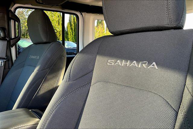 Photo of 2023 Bright White Jeep Wrangler