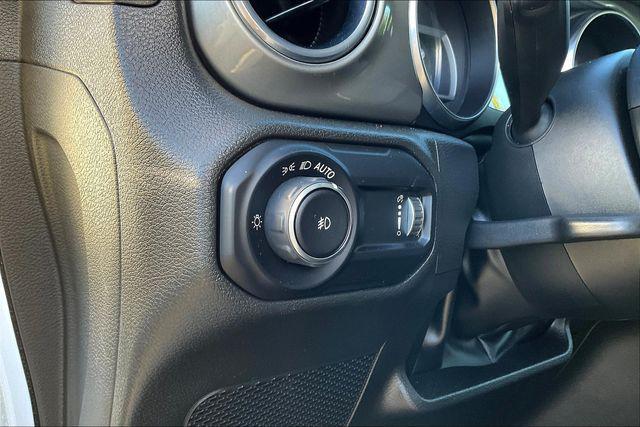 Photo of 2023 Bright White Jeep Wrangler