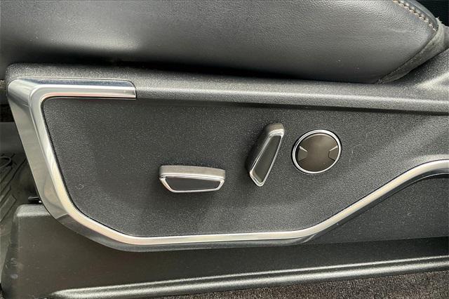 Photo of 2022 Iconic Silver Metallic Ford F-150