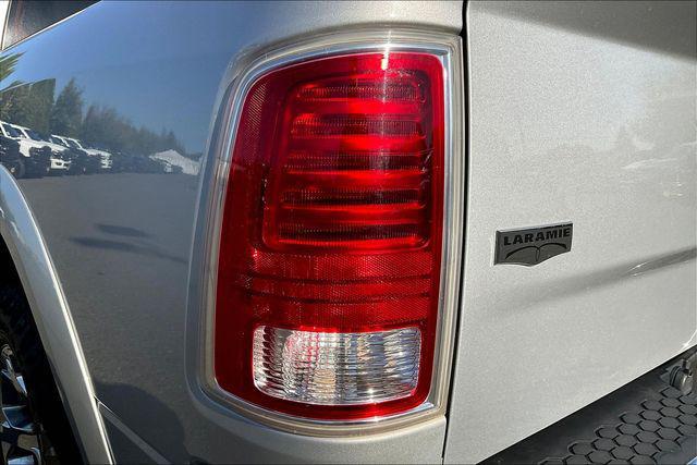 Photo of 2015 Bright Silver Metallic RAM 1500